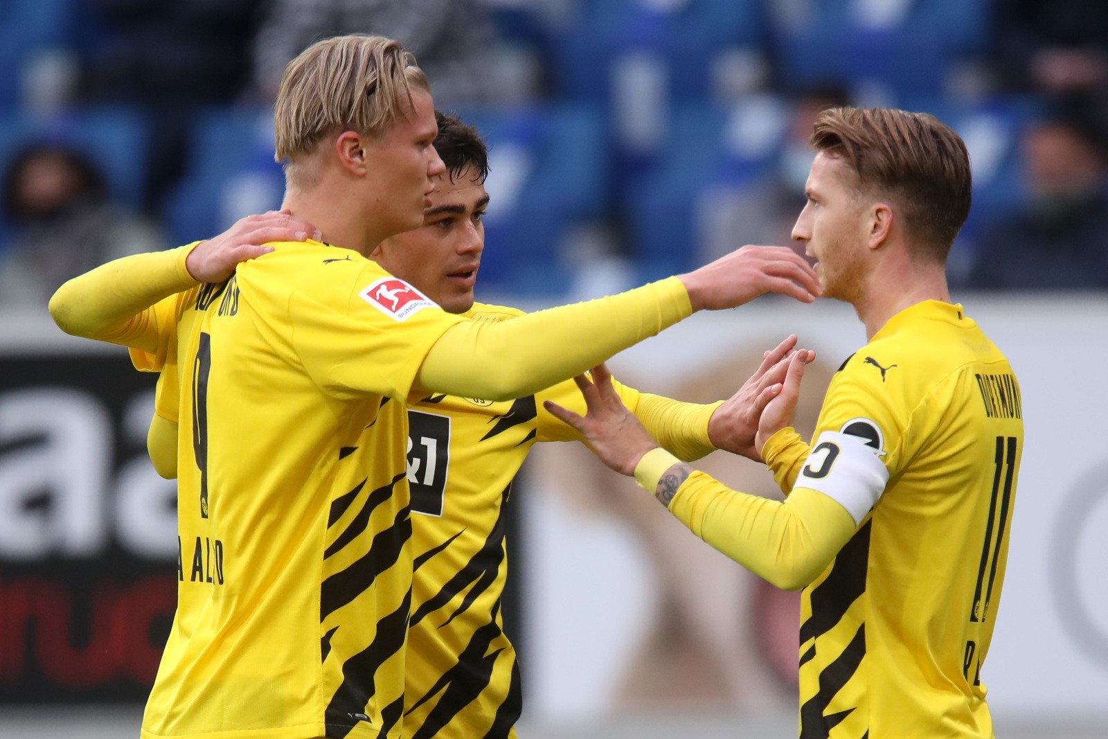 满佳智能家居画册设计