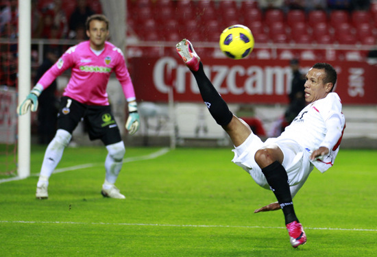 广东有意餐饮管理画册设计案例